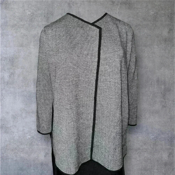 Talbots NWT Long Cardigan Merino Wool Black & White Chevron black trim Size 2Xp - Picture 11 of 12